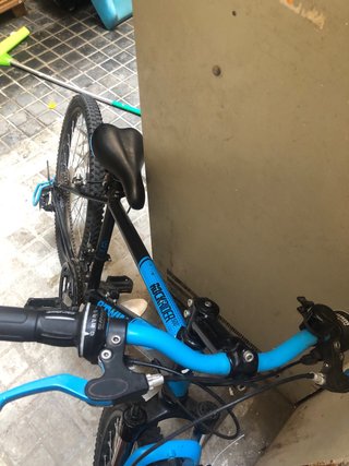 Bicicleta Btwin Azul y Negra