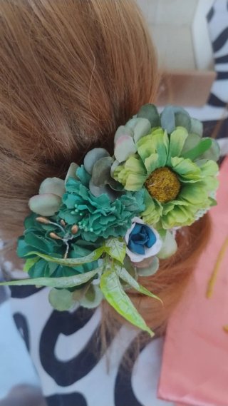 Lote de tocados florales