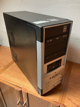 Torre PC Retro AMD Athlon 64