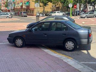 Nissan Primera 1992