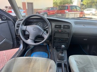 Nissan Primera 1992