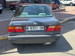 Nissan Primera 1992