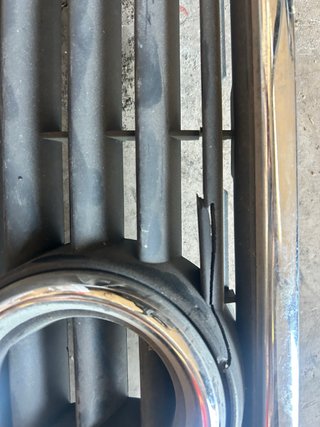 Parrilla Audi A4 B5