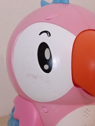 Juguete Kukis Loro Interactivo de Famosa