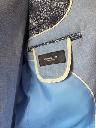 Traje de fiesta azul claro