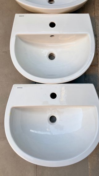 3 Lavabos SANINDUSA Blancos Porcelana