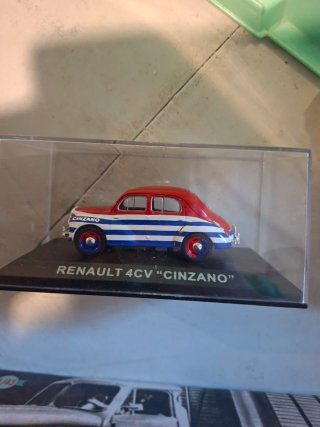 Renault 4CV Cinzano 1:43