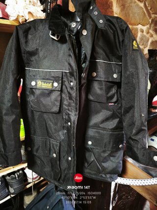 Chaqueta Belstaff Negra 3/4