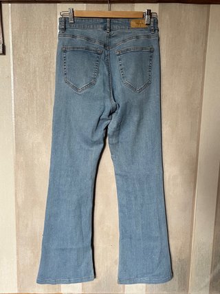 Pantalones campana Pull&Bear