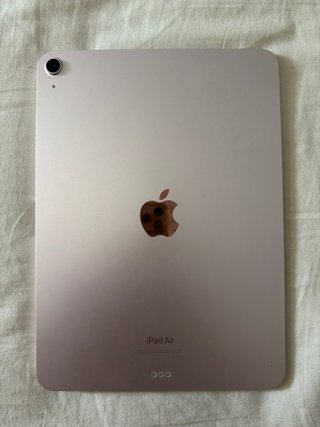 iPad Air 5 + Apple Pencil (Prezzo negoziabile)