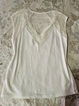 Blusa elegante encaje blanco