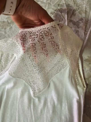 Blusa elegante encaje blanco