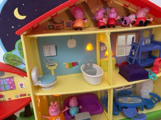 Casa y guardería Peppa Pig