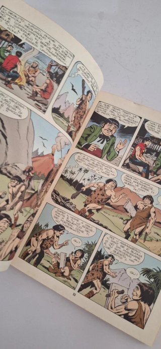 Fumetto Cico Cavernicolo numero 09