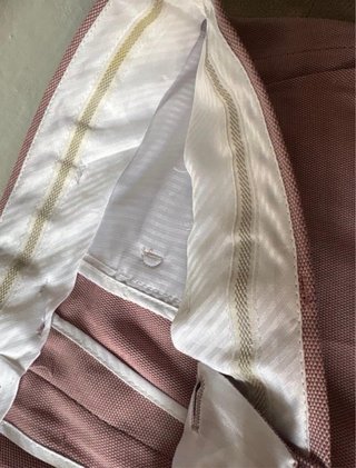 Traje de hombre rosa palo