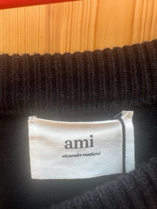 Jersey AMI Paris Corazón Rojo Negro