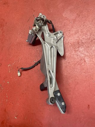 Estribera Derecha Honda CBF600S 2006