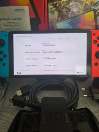 Nintendo Switch OLED 2023 - FIFA 22 + Naruto