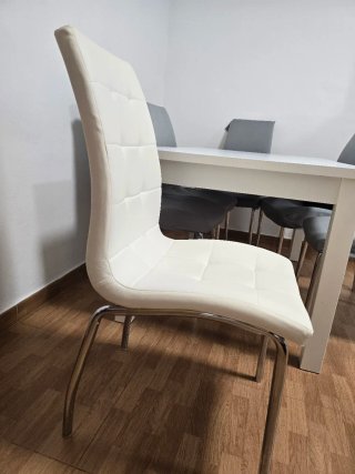 Mesa comedor+6 sillas blancas