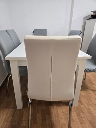 Mesa comedor+6 sillas blancas