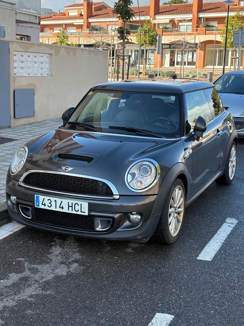 MINI Cooper 2011 - foto 1