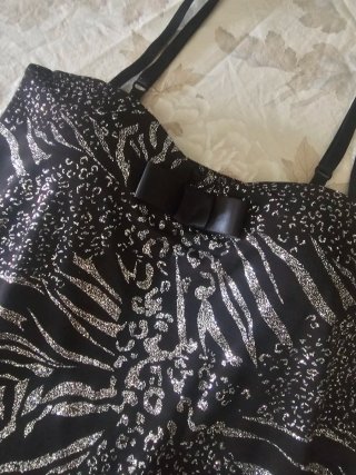 Top elegante estampado cebra y leopardo