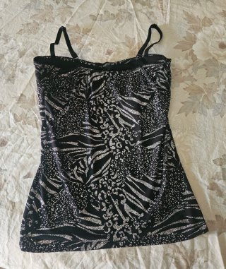 Top elegante estampado cebra y leopardo
