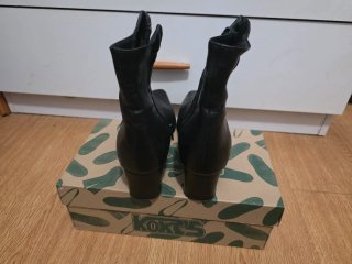 Botines de tacón negros