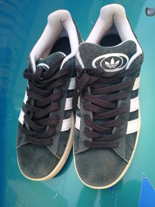 Scarpe Adidas Campus nere e bianche