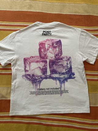 Camiseta Bershka POST PARTY