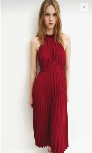 Vestido fiesta rojo plisado