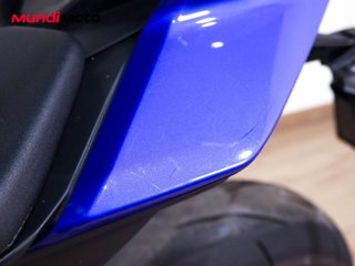 YAMAHA R9