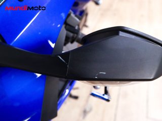 YAMAHA R9