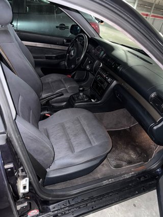 Audi A4 (quattro)