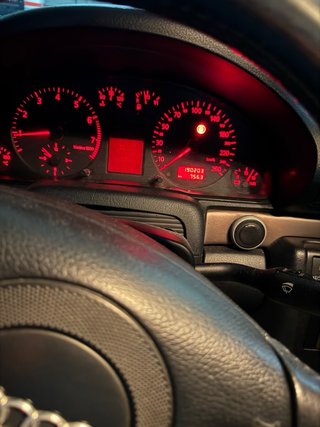 Audi A4 (quattro)
