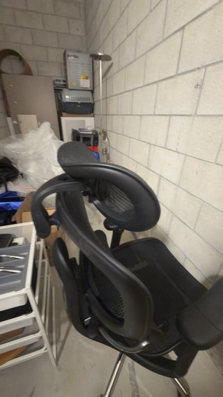Silla de oficina ergonómica negra (Sihoo)