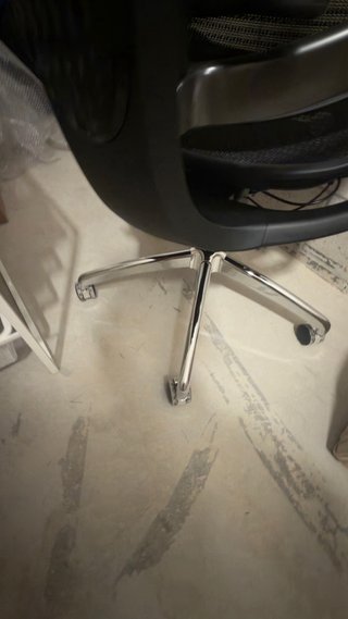 Silla de oficina ergonómica negra (Sihoo)