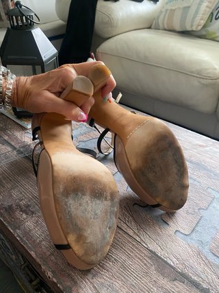 Zapatos charol nude Venty's T.39