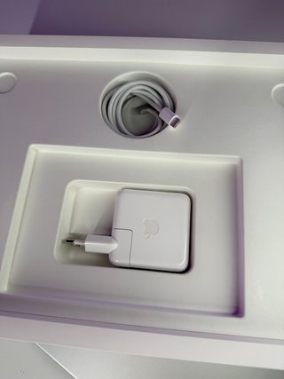 MacBook Pro M5 MAX