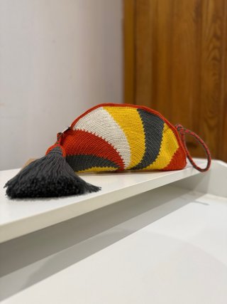 Bolso Wayuu Kanas Artesanal Mostaza Gris