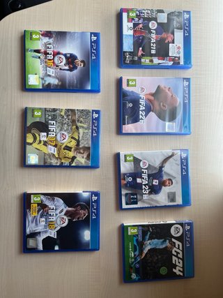 PS4 (PlayStation 4) Nera + Giochi