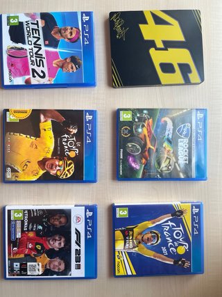 PS4 (PlayStation 4) Nera + Giochi