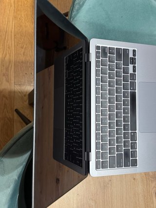 MacBook Air 2020 i3