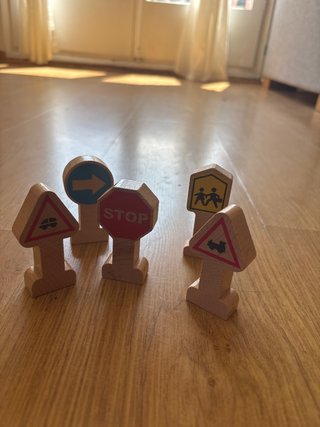 Señales de tráfico madera Montessori