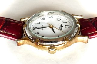 Reloj Lotus Mujer Dorado y Marrón