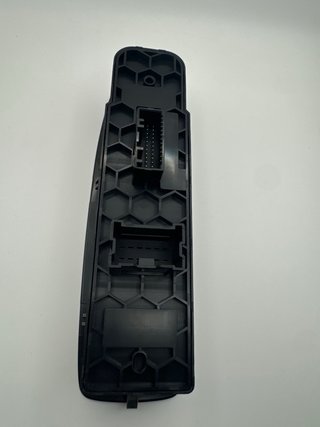 Botonera Elevalunas Renault Megane 4 Kadjar
