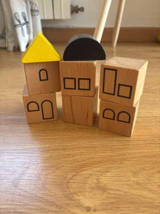 Bloques de madera para construir casas
