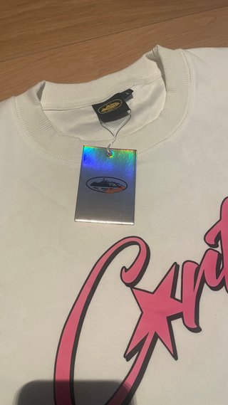 Sudadera Corteiz Blanca Logo Rosa
