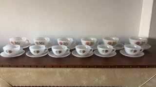 Juego de café ( tazas y platos)