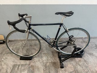 Rodillo Bkool + Bici